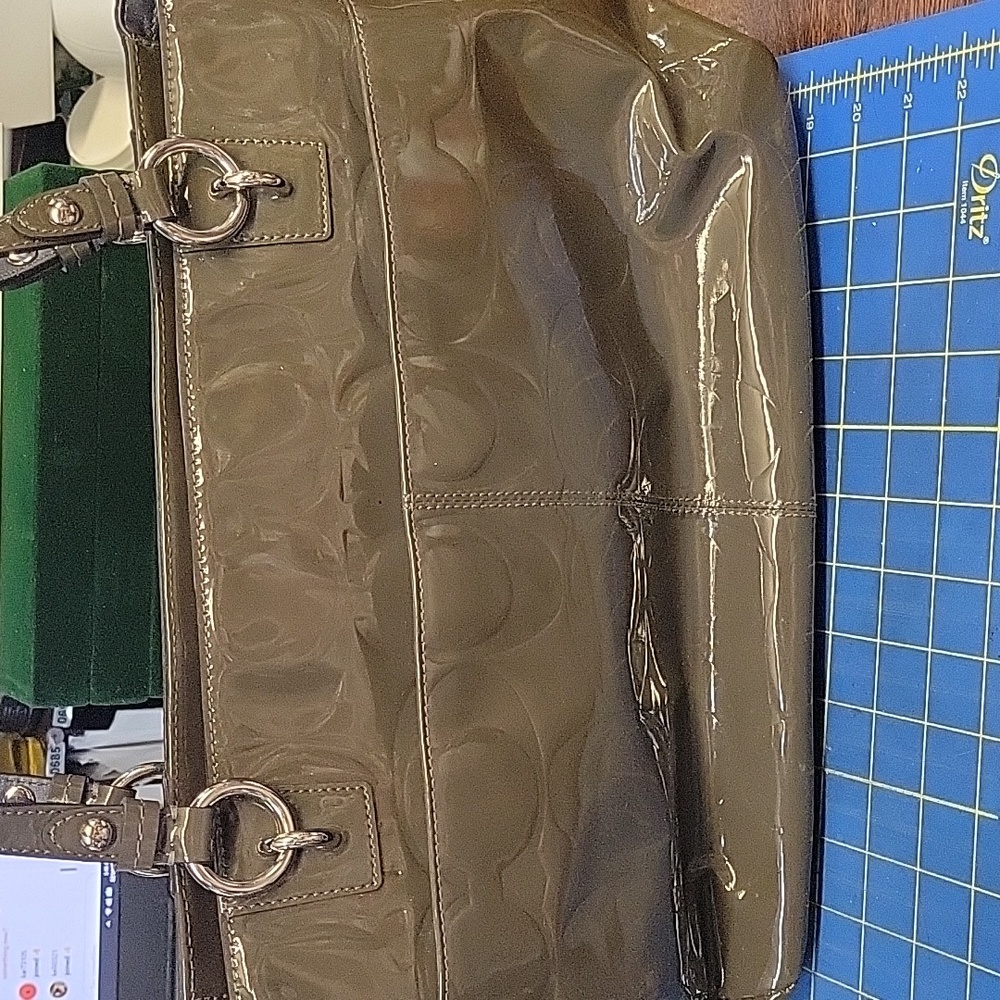 Coach Sage Patent Leather Tote Bag Preloved - Picture 5 of 16